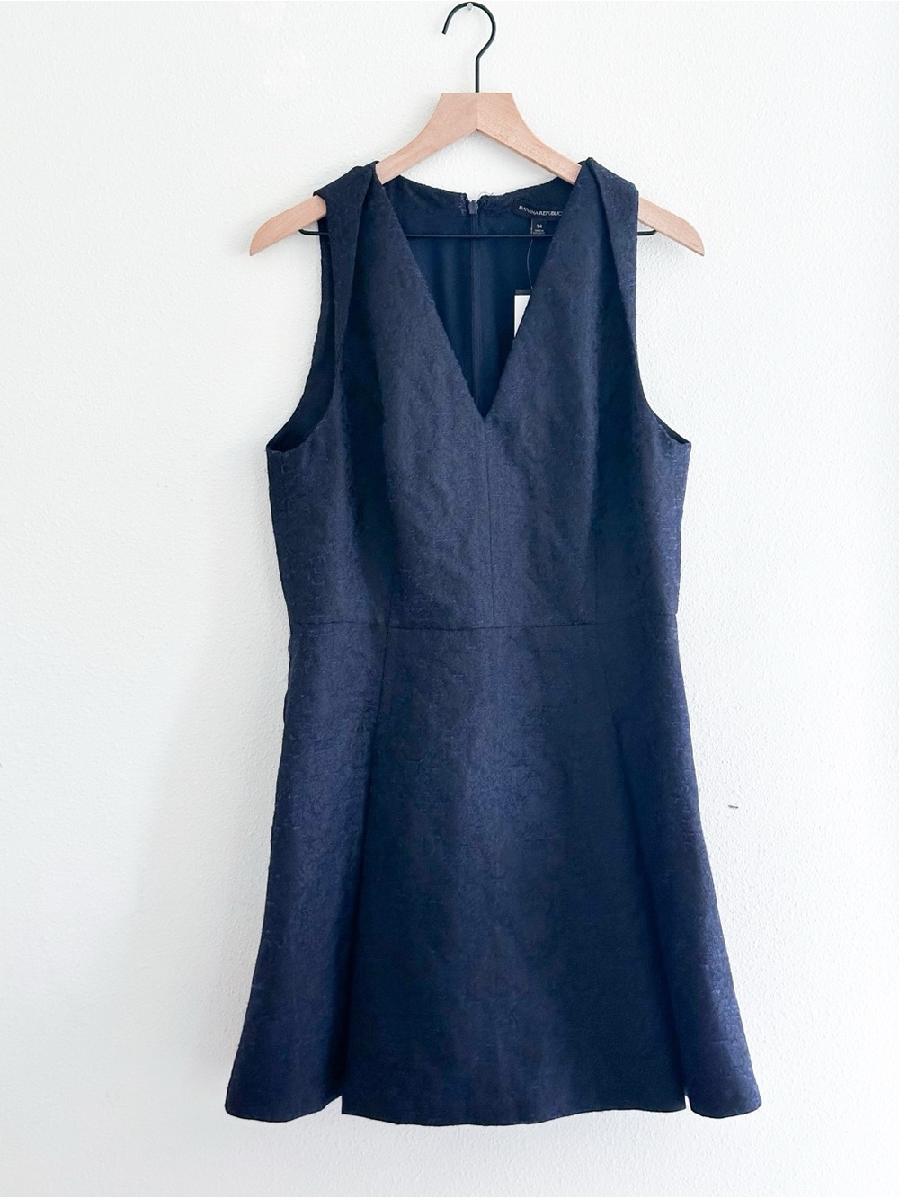 NWT Banana Republic Sleeveless V-Neck Navy Dress Size 14